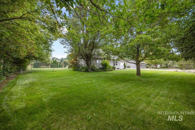 4110 Lincoln Rd, Caldwell, ID 83605