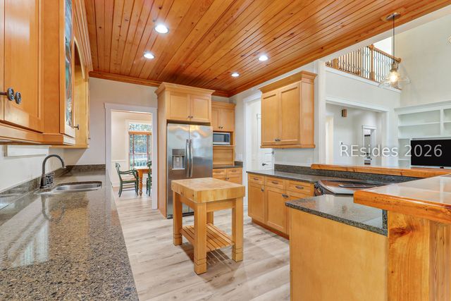 82 Rose Dhu Creek Plantation Dr, Bluffton, SC 29910