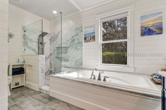 82 Rose Dhu Creek Plantation Dr, Bluffton, SC 29910