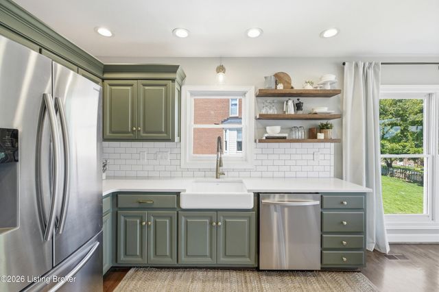 401 Wickfield Dr, Louisville, KY 40245