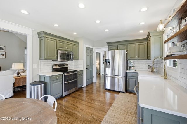 401 Wickfield Dr, Louisville, KY 40245