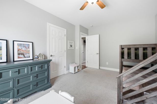 401 Wickfield Dr, Louisville, KY 40245