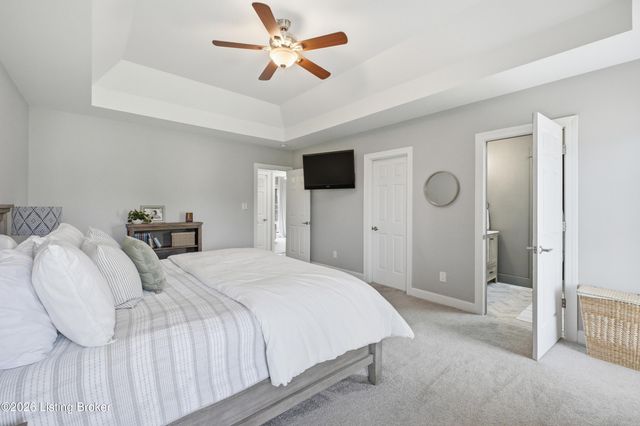 401 Wickfield Dr, Louisville, KY 40245