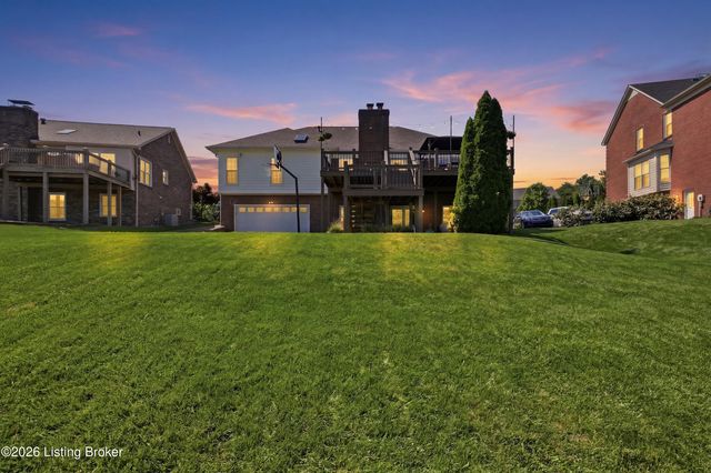 401 Wickfield Dr, Louisville, KY 40245