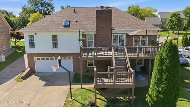 401 Wickfield Dr, Louisville, KY 40245