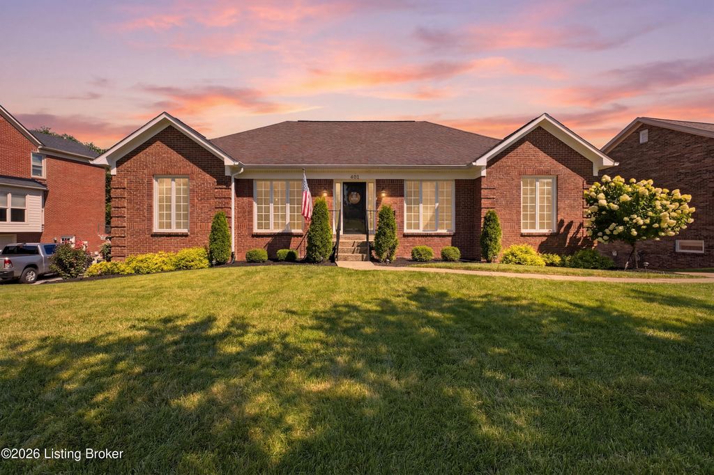 401 Wickfield Dr, Louisville, KY 40245