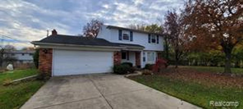 29359 Hemlock Drive, Farmington Hills, MI 48336