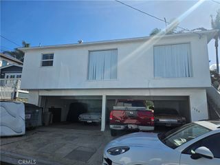 1033 Aviation, Hermosa Beach, CA 90254