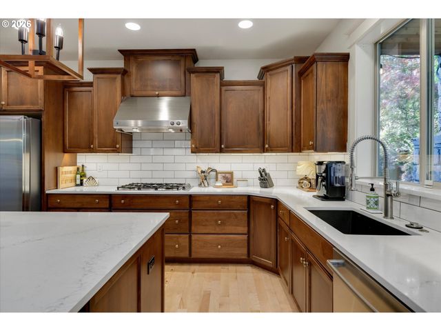 10766 Se TURNBERRY Loop, Happy Valley, OR 97086