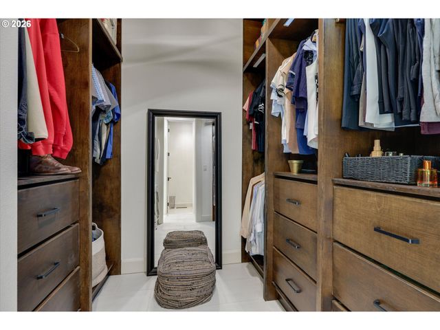 10766 Se TURNBERRY Loop, Happy Valley, OR 97086