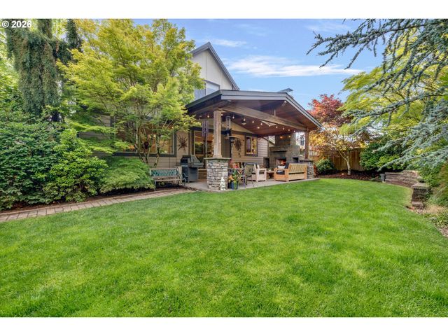 10766 Se TURNBERRY Loop, Happy Valley, OR 97086
