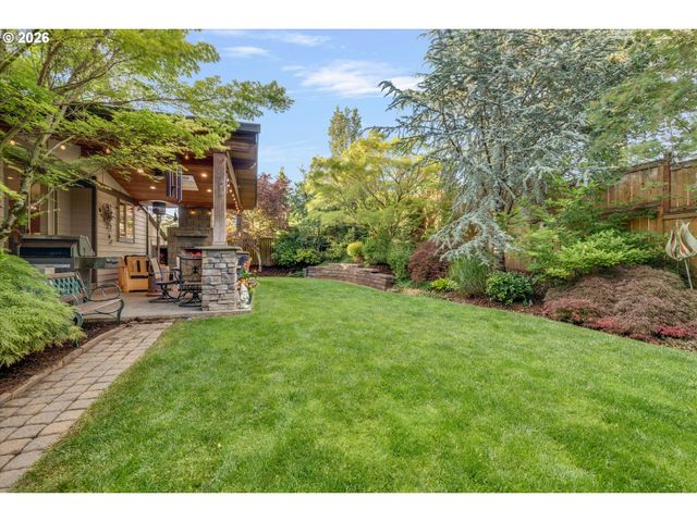 10766 Se TURNBERRY Loop, Happy Valley, OR 97086