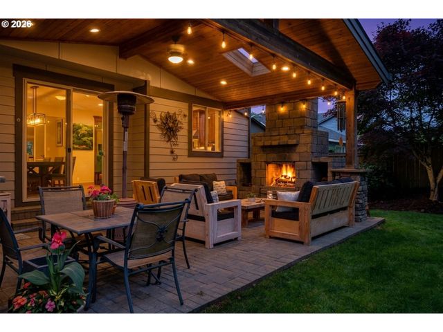 10766 Se TURNBERRY Loop, Happy Valley, OR 97086