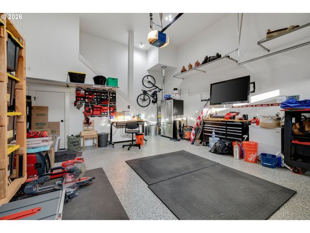 10766 Se TURNBERRY Loop, Happy Valley, OR 97086