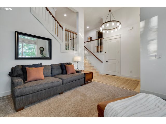 10766 Se TURNBERRY Loop, Happy Valley, OR 97086