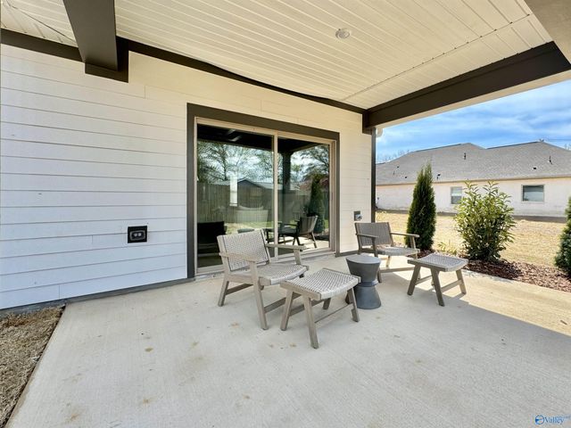 372 McHenry Drive, Huntsville, AL 35811