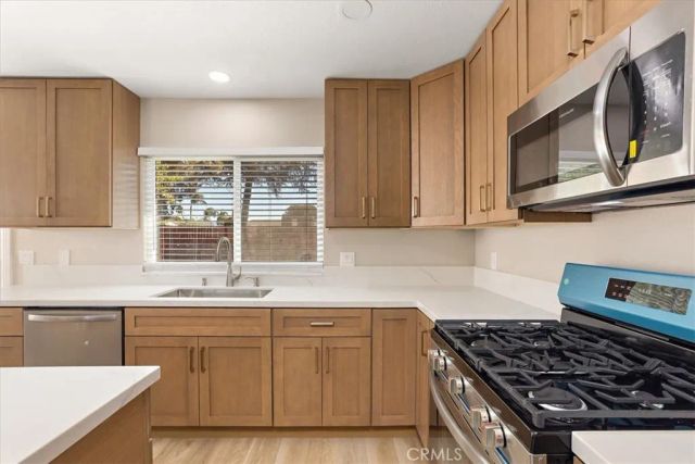 355 N Wisteria Avenue, Rialto, CA 92376