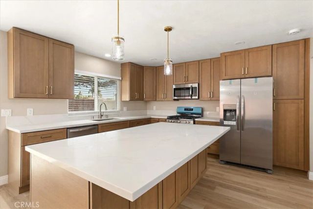 355 N Wisteria Avenue, Rialto, CA 92376