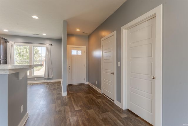 3139 Capstone Court, Newburgh, IN 47630