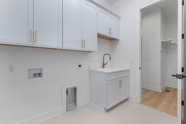 8168 Campbell Lane, Dublin, OH 43017