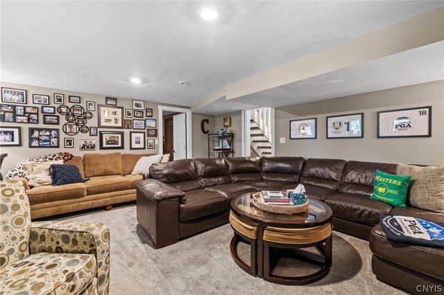 4424 Belleflower Circle, Onondaga, NY 13215