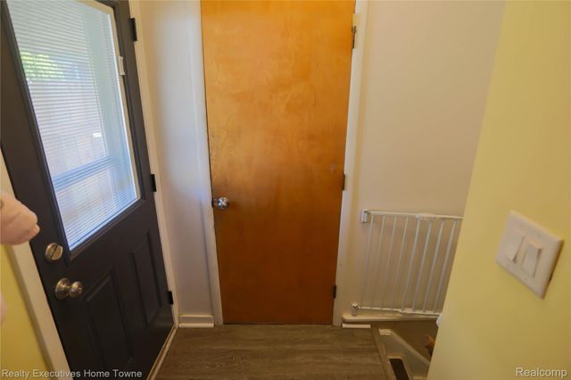 29847 Palomino Drive, Warren, MI 48093
