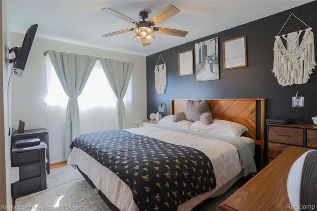 29847 Palomino Drive, Warren, MI 48093