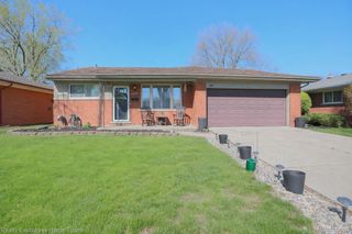 29847 Palomino Drive, Warren, MI 48093