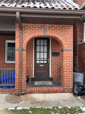 2150 Wightman St, Squirrel Hill, PA 15217