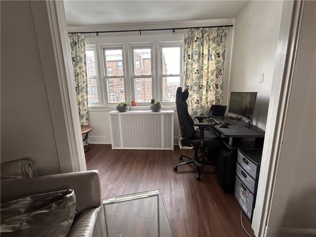 2150 Wightman St, Squirrel Hill, PA 15217