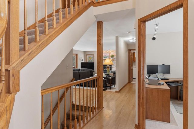 1414 W El Rancho DRIVE, Mequon, WI 53092