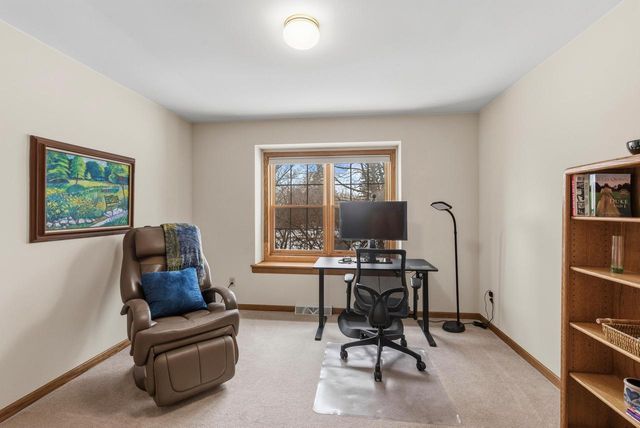 1414 W El Rancho DRIVE, Mequon, WI 53092