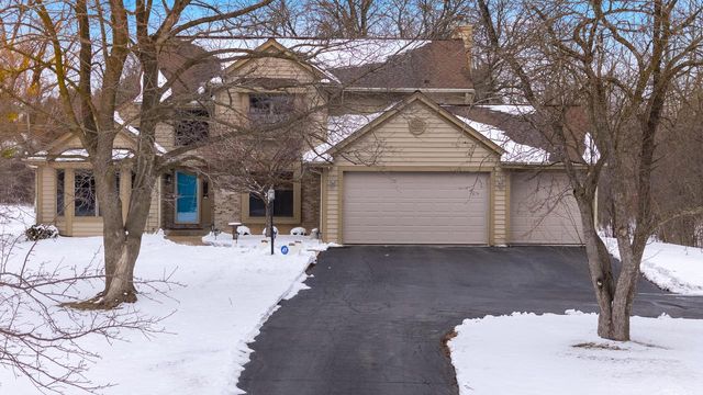 1414 W El Rancho DRIVE, Mequon, WI 53092