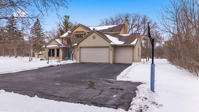 1414 W El Rancho DRIVE, Mequon, WI 53092