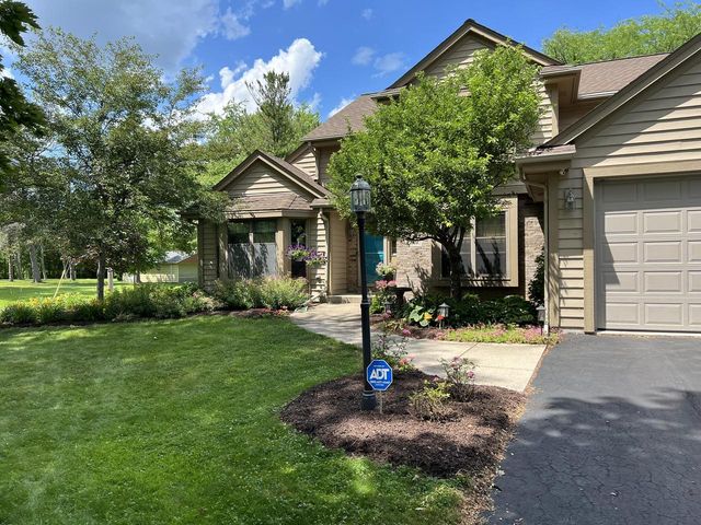 1414 W El Rancho DRIVE, Mequon, WI 53092