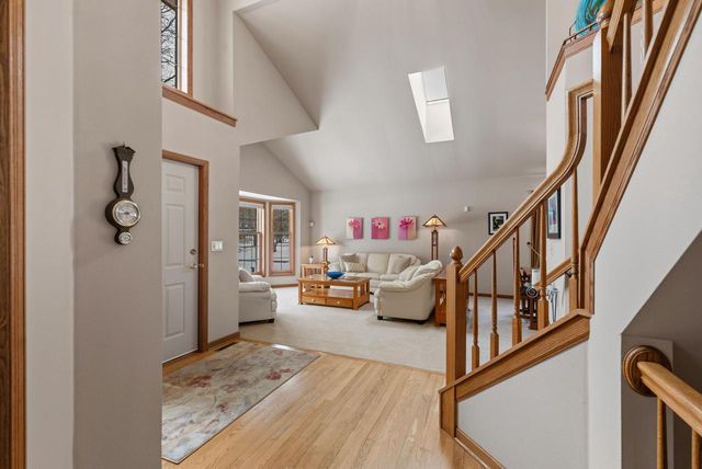 1414 W El Rancho DRIVE, Mequon, WI 53092