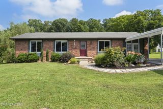 102 Edmonds Drive, Oliver Springs, TN 37840
