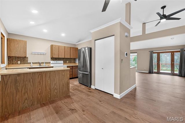 827 Edgewood Drive, Lake St Louis, MO 63367