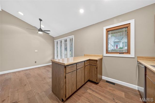 827 Edgewood Drive, Lake St Louis, MO 63367