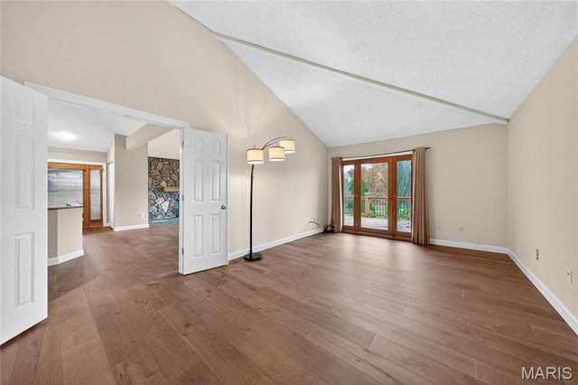 827 Edgewood Drive, Lake St Louis, MO 63367