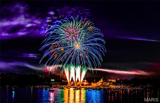 827 Edgewood Drive, Lake St Louis, MO 63367