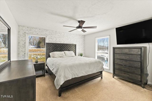 144 Zeb Grindstaff Road, Elizabethton, TN 37643