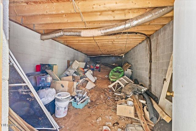 144 Zeb Grindstaff Road, Elizabethton, TN 37643