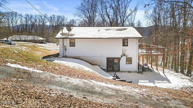 144 Zeb Grindstaff Road, Elizabethton, TN 37643