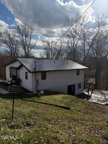 144 Zeb Grindstaff Road, Elizabethton, TN 37643
