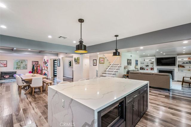 6321 Balcom Avenue, Encino, CA 91316