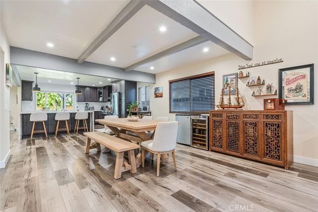 6321 Balcom Avenue, Encino, CA 91316