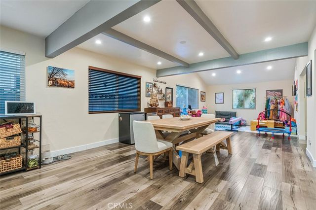 6321 Balcom Avenue, Encino, CA 91316