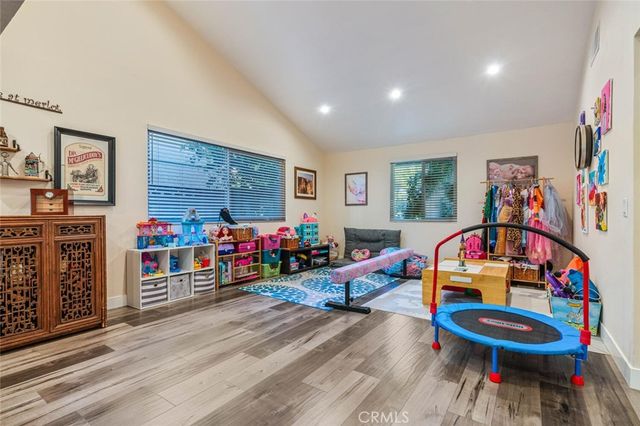 6321 Balcom Avenue, Encino, CA 91316