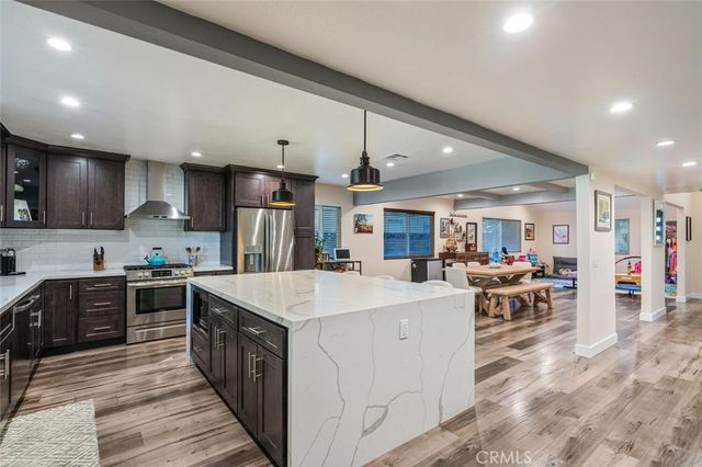 6321 Balcom Avenue, Encino, CA 91316